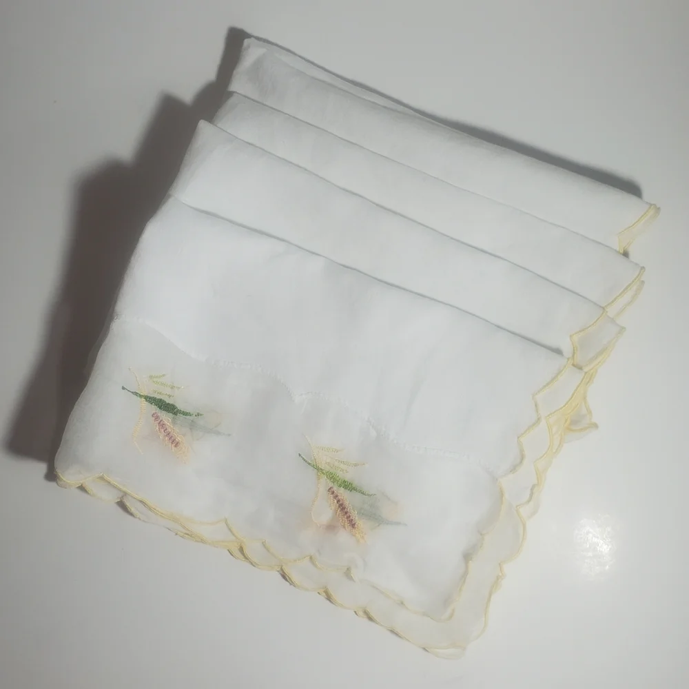 LOT of (11)  Vintage Embroidered Cocktail Napkins, Kitchen Towels & Tea Towels